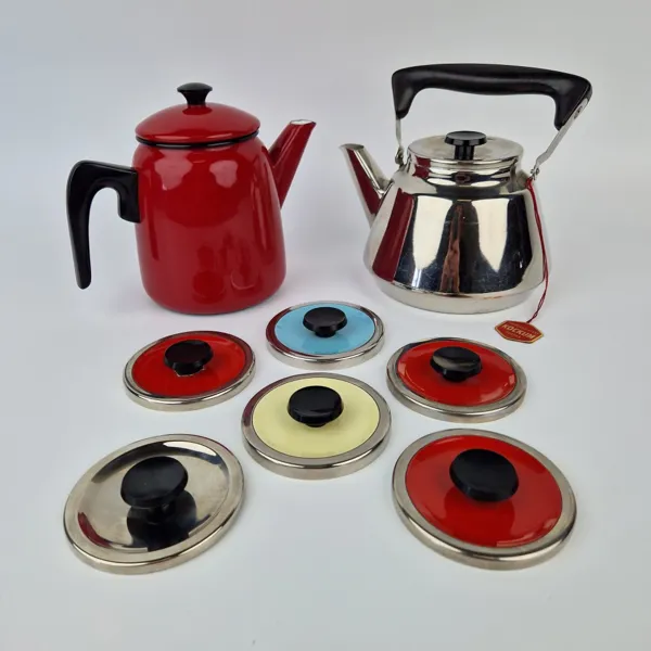 Kockums emalj, kaffekannor, 2 st
