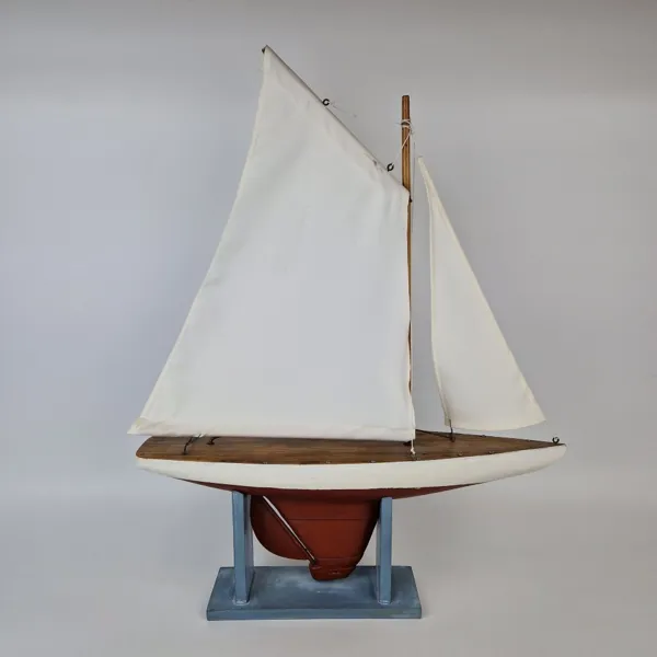 Segelbåtsmodell
