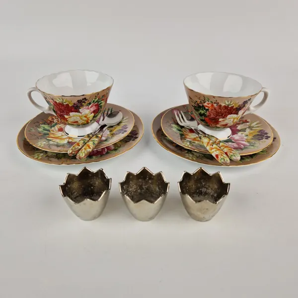 Afternoon tea-set 2 st och äggkoppar 3 st