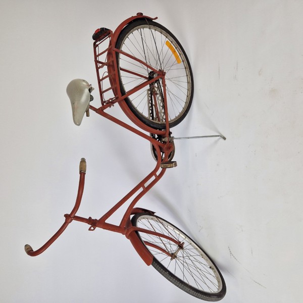 Damcykel, Monark