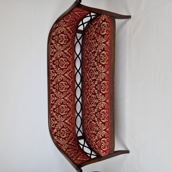 Soffa, karmstolar och salongsbord