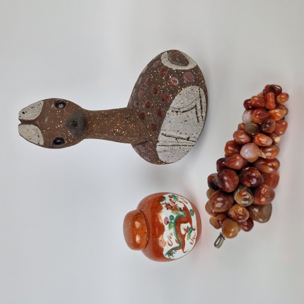 Figurin, lockurna och bordsdekoration