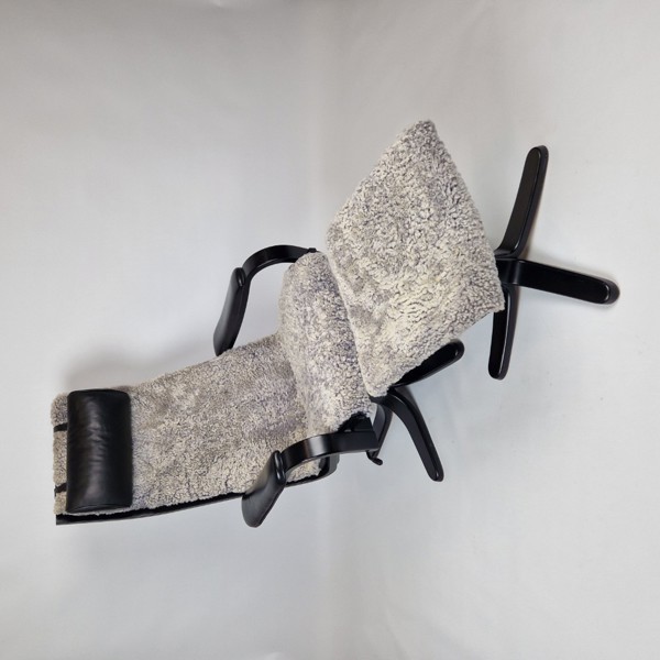 Snurrfåtölj med fotpall