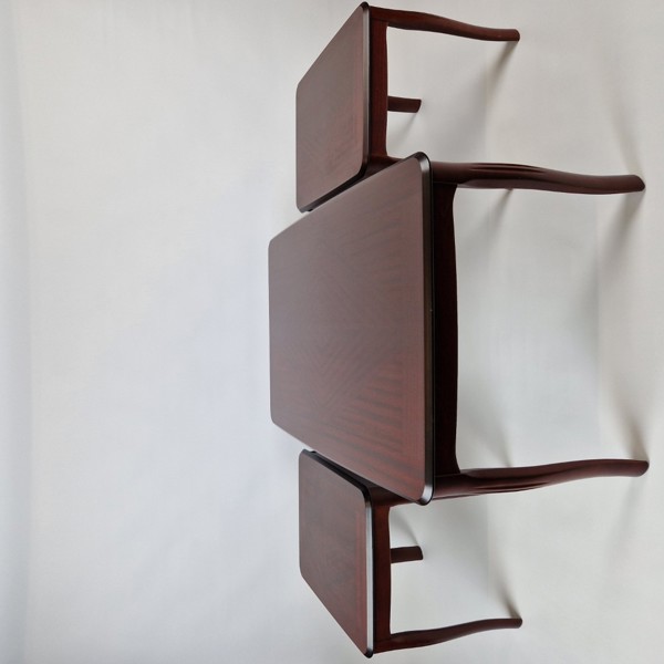 Soffbord och sidobord