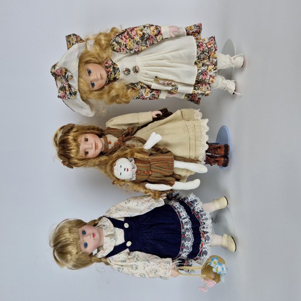 Porslinsdockor, 3 st