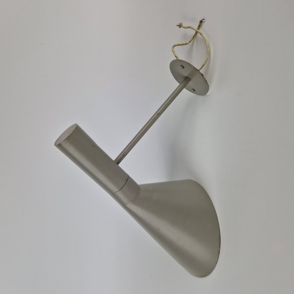 Arne Jacobsen, vägglampa "AJ"