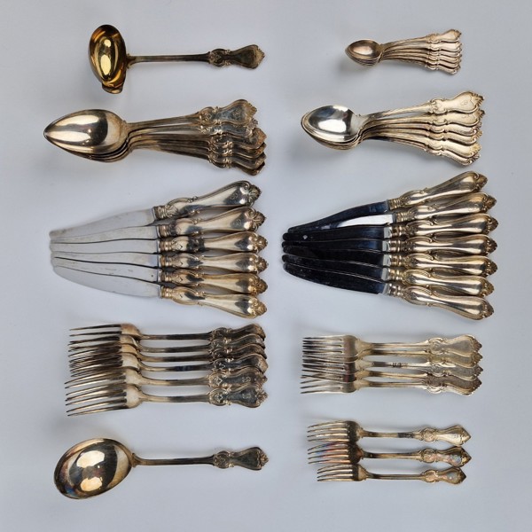 Silverbestick, 47 delar